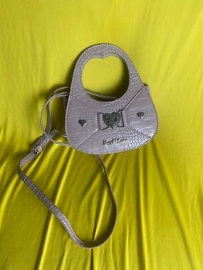 Newmilano Croc-Embossed Heart Mini Bag in Light lavender